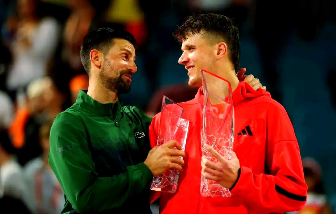 爱游戏官方-拉沃尔杯险胜ATP总决赛，穆雷惊艳四座