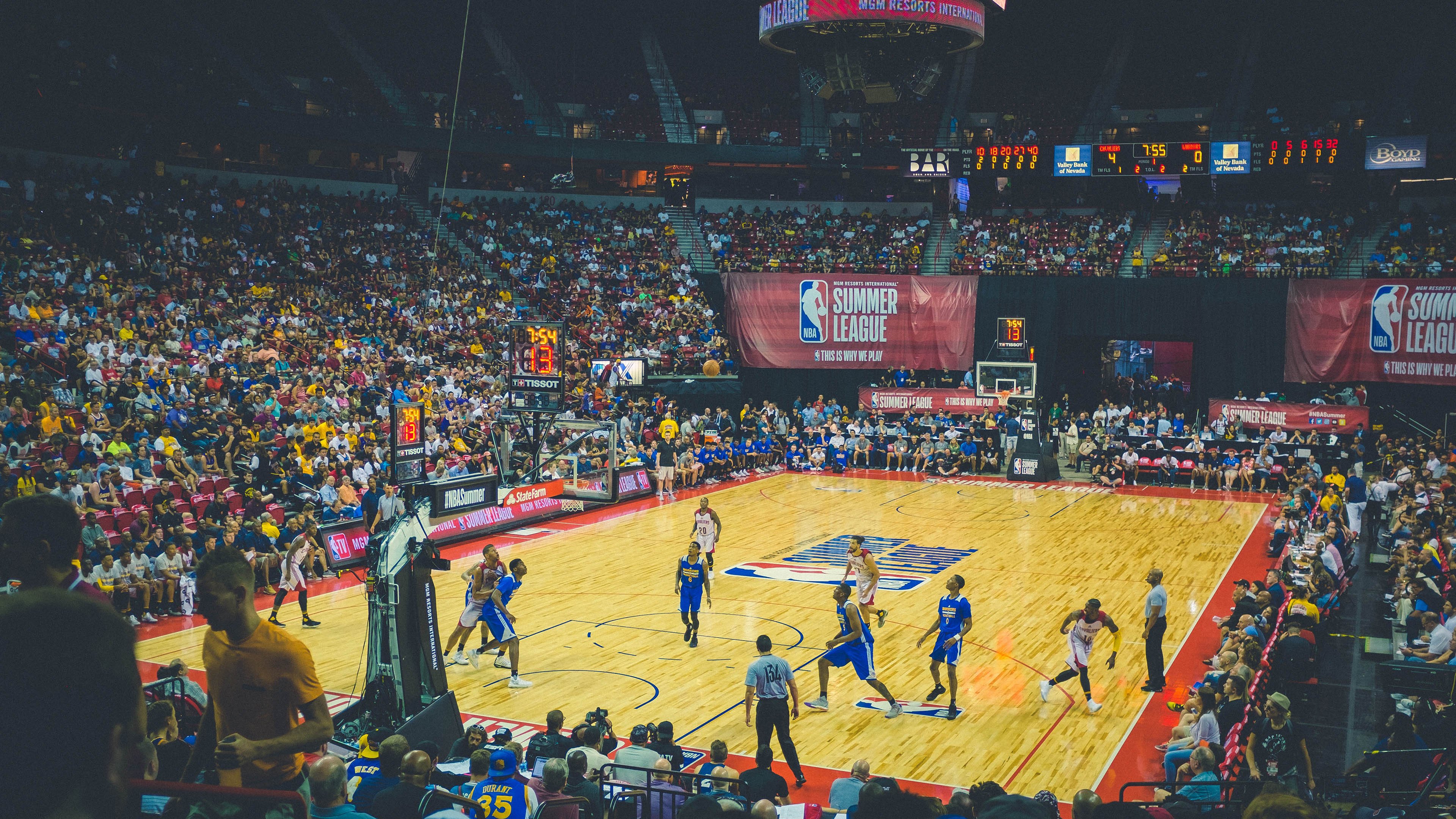 孔德对手完全无解，乌克兰带走尼日利亚，一场被数字吞噬的现代战争寓言